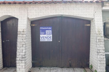 Casa à venda com 200m², 3 quartos e 5 vagas Casa à venda com 200m², 3 quartos e 5 vagasPlaquinha