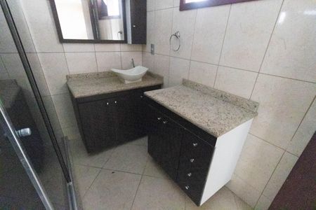 Casa à venda com 200m², 3 quartos e 5 vagas Casa à venda com 200m², 3 quartos e 5 vagasBanheiro do Quarto 3