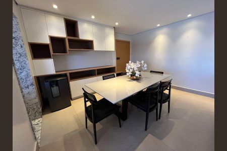 Apartamento para alugar com 122m², 3 quartos e 2 vagas