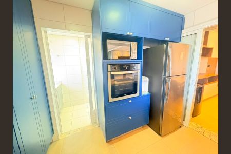 Apartamento para alugar com 122m², 3 quartos e 2 vagas