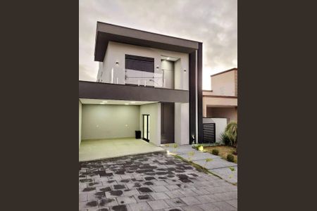 Casa de condomínio à venda com 297m², 3 quartos e 4 vagas Casa de condomínio à venda com 297m², 3 quartos e 4 vagasFoto 02