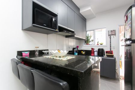 Apartamento à venda com 49m², 2 quartos e 1 vaga Apartamento à venda com 49m², 2 quartos e 1 vagaCozinha - Armários