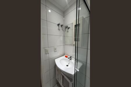 Apartamento para alugar com 67m², 2 quartos e 2 vagasBanheiro