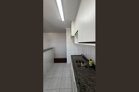 Apartamento para alugar com 67m², 2 quartos e 2 vagasCozinha
