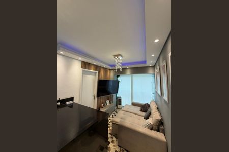 Apartamento à venda com 38m², 2 quartos e 1 vaga Apartamento à venda com 38m², 2 quartos e 1 vagaSala