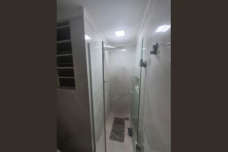 Banheiro de apartamento para alugar com 1 quarto, 53m² em Ideal, Novo Hamburgo