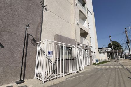 Apartamento para alugar com 55m², 2 quartos e 1 vaga Apartamento para alugar com 55m², 2 quartos e 1 vagaFachada com placa pequena