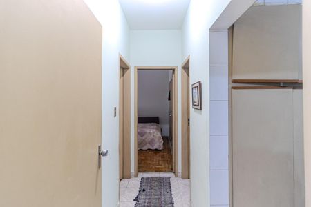 Apartamento à venda com 85m², 2 quartos e 1 vaga Apartamento à venda com 85m², 2 quartos e 1 vagaCorredor