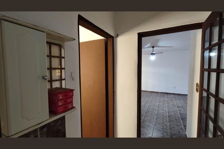 Casa para alugar com 283m², 4 quartos e 4 vagas Casa para alugar com 283m², 4 quartos e 4 vagasBanheiro social 2