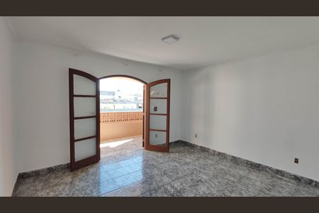 Casa para alugar com 283m², 4 quartos e 4 vagas Casa para alugar com 283m², 4 quartos e 4 vagasQuarto 2