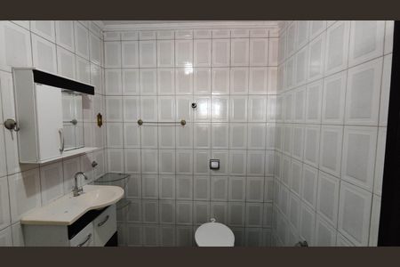 Casa para alugar com 283m², 4 quartos e 4 vagas Casa para alugar com 283m², 4 quartos e 4 vagasBanheiro da Suíte