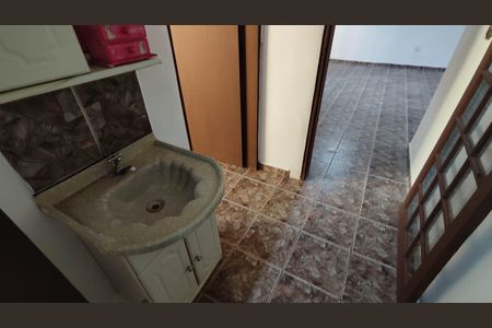 Casa para alugar com 283m², 4 quartos e 4 vagas Casa para alugar com 283m², 4 quartos e 4 vagasBanheiro social 2