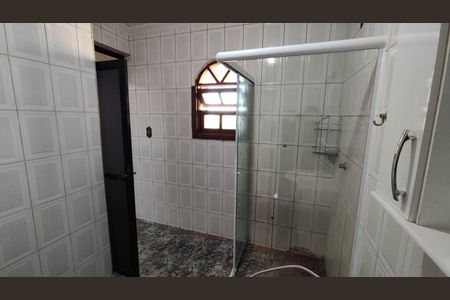 Casa para alugar com 283m², 4 quartos e 4 vagas Casa para alugar com 283m², 4 quartos e 4 vagasBanheiro da Suíte