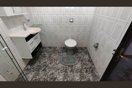 Casa para alugar com 283m², 4 quartos e 4 vagas Casa para alugar com 283m², 4 quartos e 4 vagasBanheiro da Suíte