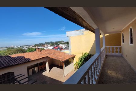 Casa para alugar com 283m², 4 quartos e 4 vagas Casa para alugar com 283m², 4 quartos e 4 vagasSacada traseira