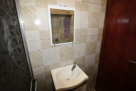 Casa para alugar com 70m², 2 quartos e sem vagaBanheiro