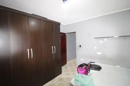 Quarto 1 de casa para alugar com 2 quartos, 70m² em Parque Savoi City, São Paulo