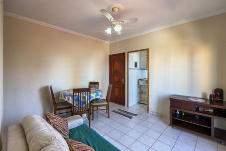 Sala de apartamento para alugar com 2 quartos, 72m² em Maracanã, Praia Grande
