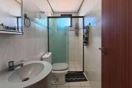 Apartamento para alugar com 72m², 2 quartos e 2 vagasBanheiro 