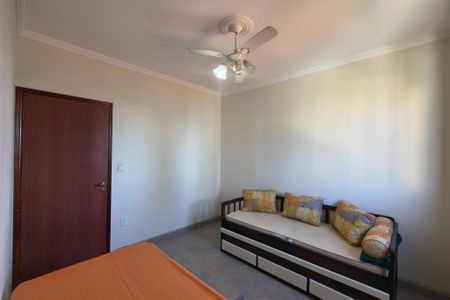 Apartamento para alugar com 72m², 2 quartos e 2 vagasQuarto