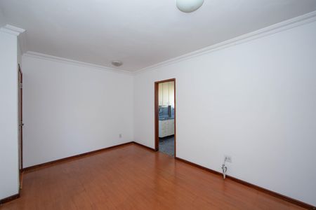 SALA de apartamento para alugar com 3 quartos, 60m² em Padre Eustáquio, Belo Horizonte