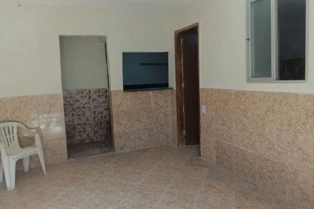 Sala de casa para alugar com 1 quarto, 350m² em Itatiaia, Duque de Caxias