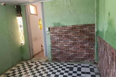 Quarto de casa para alugar com 1 quarto, 350m² em Itatiaia, Duque de Caxias