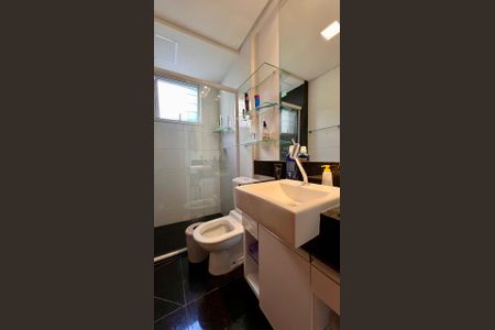Apartamento à venda com 293m², 4 quartos e 3 vagasBanheiro da Suíte 3