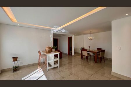 Apartamento à venda com 4 quartos, 293m² em Santo Antônio, Belo Horizonte
