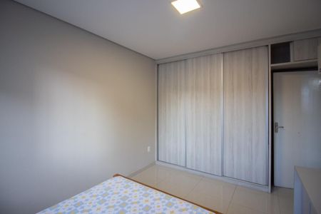 Quarto 1 de casa à venda com 3 quartos, 280m² em Copacabana, Belo Horizonte