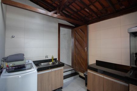 Área de Serviço de casa à venda com 3 quartos, 280m² em Copacabana, Belo Horizonte
