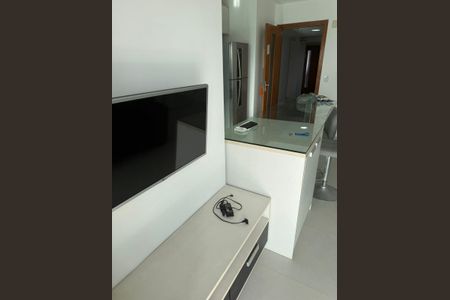 Sala de apartamento para alugar com 1 quarto, 46m² em Caminho das Árvores, Salvador