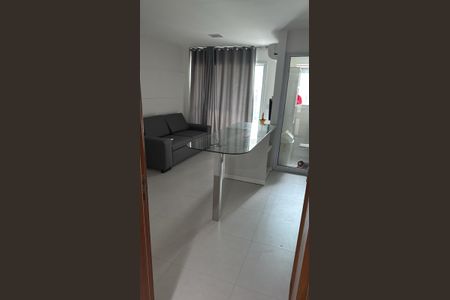 Sala de apartamento para alugar com 1 quarto, 46m² em Caminho das Árvores, Salvador