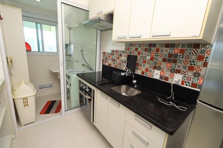 Cozinha de apartamento para alugar com 1 quarto, 46m² em Caminho das Árvores, Salvador
