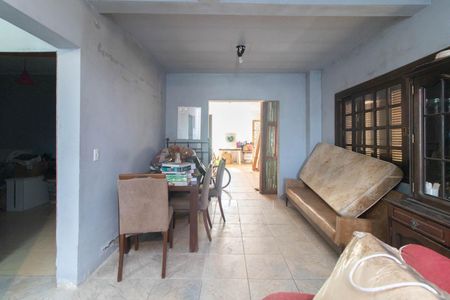 Casa à venda com 150m², 3 quartos e 4 vagas Casa à venda com 150m², 3 quartos e 4 vagasQuarto 4