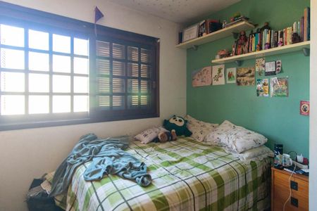 Quarto 2 de casa à venda com 3 quartos, 150m² em Cristal, Porto Alegre