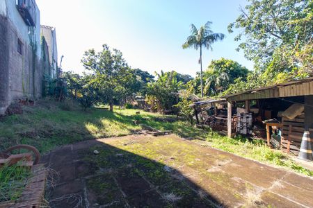 Casa à venda com 150m², 3 quartos e 4 vagas Casa à venda com 150m², 3 quartos e 4 vagasQuintal