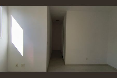 Sala de apartamento à venda com 3 quartos, 55m² em Vargem Grande, Rio de Janeiro