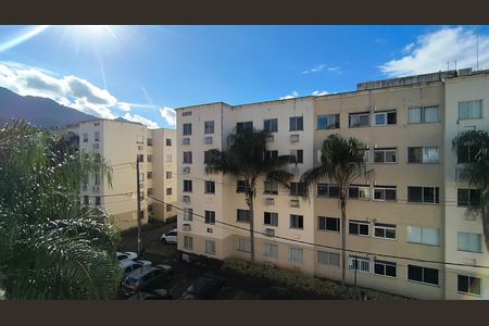 Sala de apartamento à venda com 3 quartos, 55m² em Vargem Grande, Rio de Janeiro