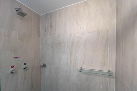 Banheiro de kitnet/studio para alugar com 1 quarto, 30m² em Jardim Vila Mariana, São Paulo