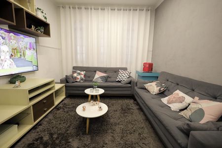 Casa à venda com 160m², 3 quartos e 2 vagasSala