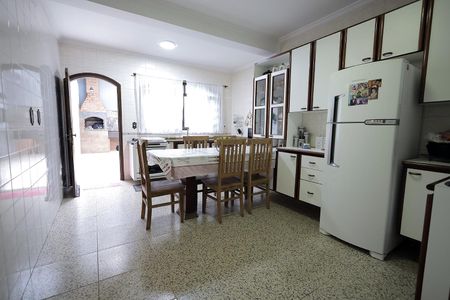 Casa à venda com 160m², 3 quartos e 2 vagasCozinha