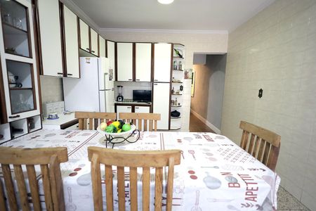 Casa à venda com 160m², 3 quartos e 2 vagasCozinha