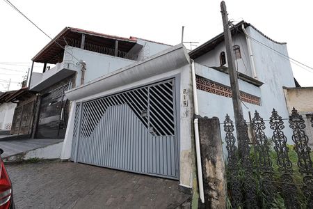 Casa à venda com 160m², 3 quartos e 2 vagasFachada