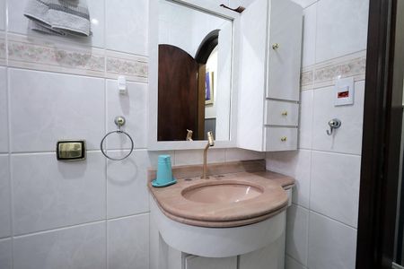 Casa à venda com 160m², 3 quartos e 2 vagasBanheiro 2