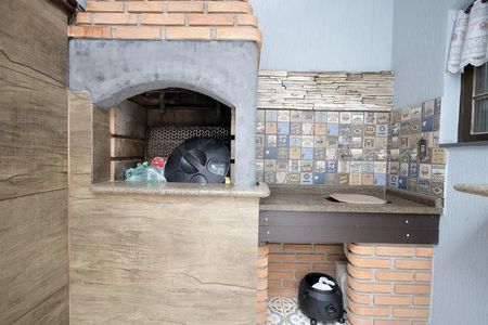 Casa à venda com 160m², 3 quartos e 2 vagasQuintal e Churrasqueira
