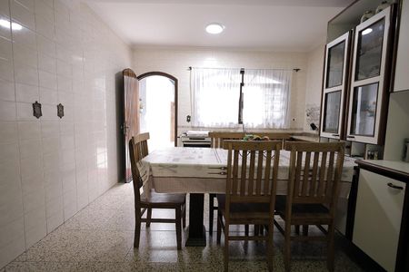 Casa à venda com 160m², 3 quartos e 2 vagasCozinha