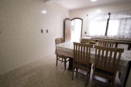 Casa à venda com 160m², 3 quartos e 2 vagasCozinha