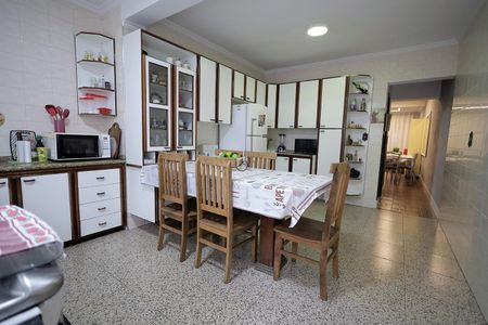 Casa à venda com 160m², 3 quartos e 2 vagasCozinha