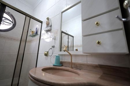 Casa à venda com 160m², 3 quartos e 2 vagasBanheiro 2